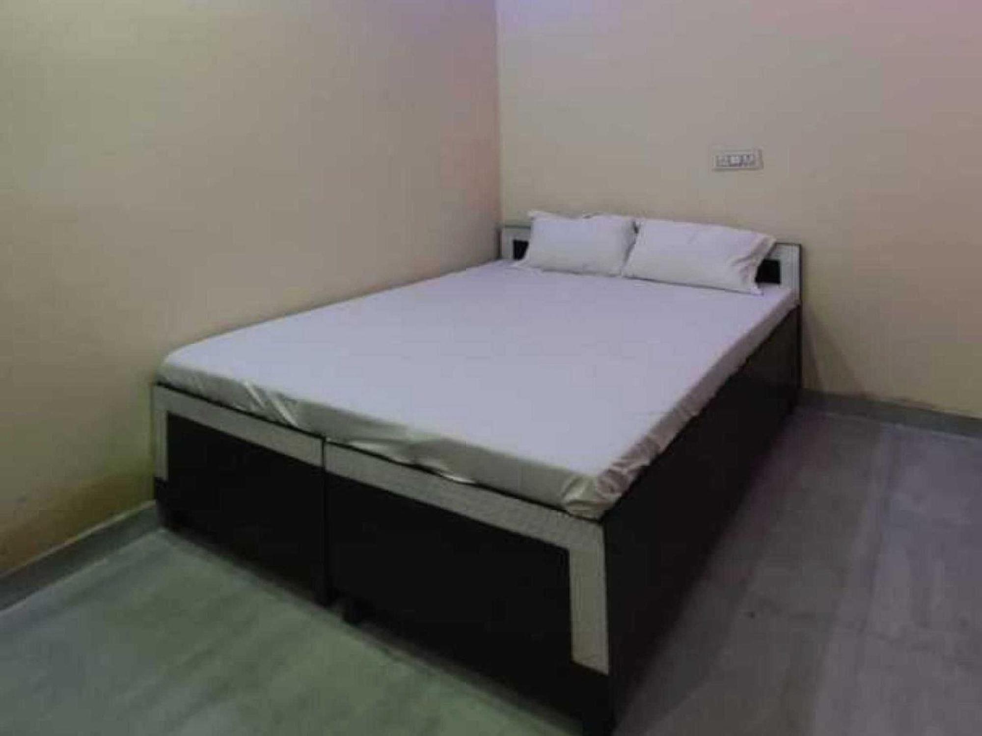 Hotel O G Hotel Happy Home Alīgarh Exteriér fotografie